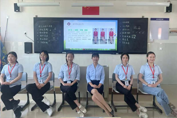 学高为师 , 身正为范——我校2023年暑期第二阶段教师岗前培训会（第三日