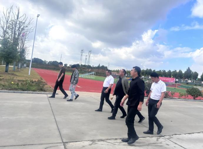 校际交流拓思路，博采众长谋发展 | 两所学校教育同仁莅临我校参观交流